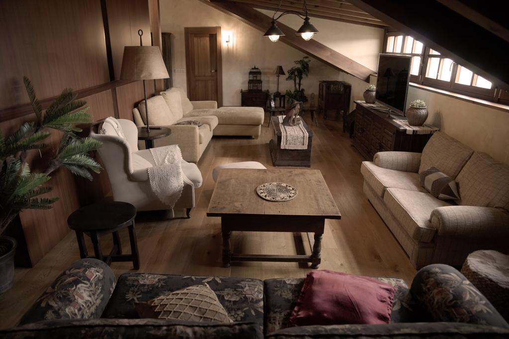 Vila La Casona Del Tormes Almenara de Tormes Exteriér fotografie