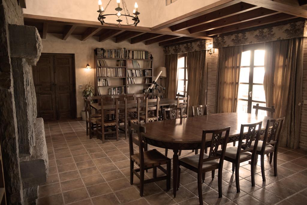 Vila La Casona Del Tormes Almenara de Tormes Exteriér fotografie