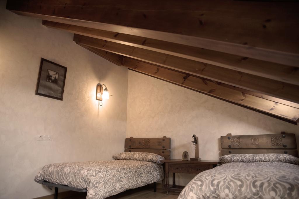 Vila La Casona Del Tormes Almenara de Tormes Exteriér fotografie