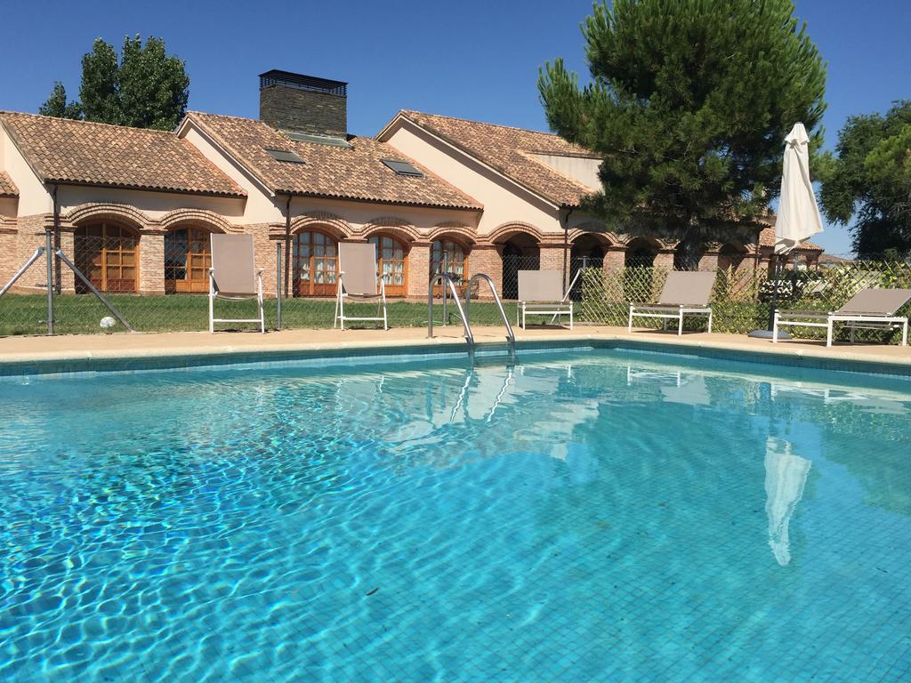Vila La Casona Del Tormes Almenara de Tormes Exteriér fotografie