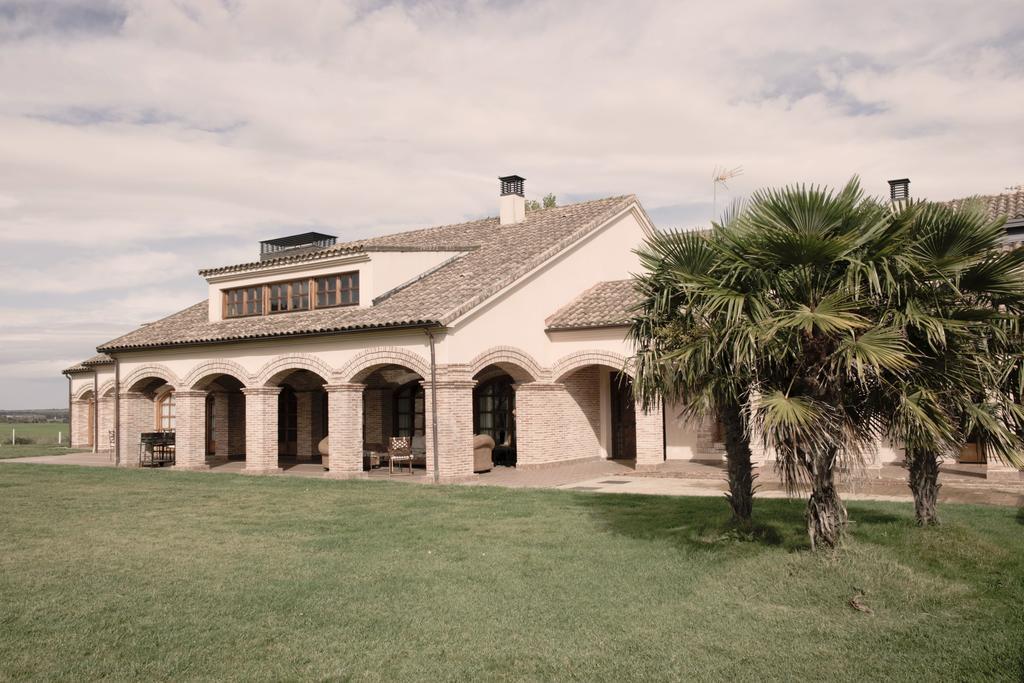 Vila La Casona Del Tormes Almenara de Tormes Exteriér fotografie